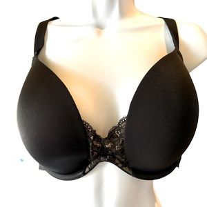 Calique Quarterly Lace Plunge Bra Black Lace With Nude Lining Underwire Size 44D